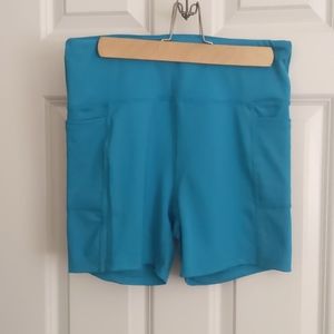 Bike shorts with pockets